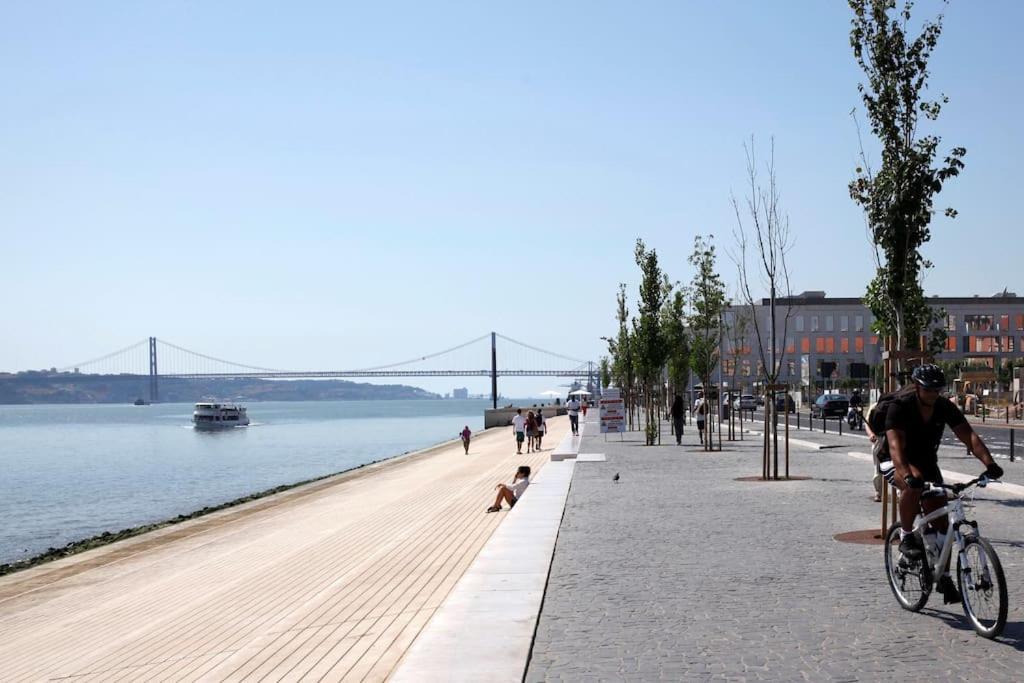 Pn New Ac! Stylish & Central- View To Tram 28! * Lisboa