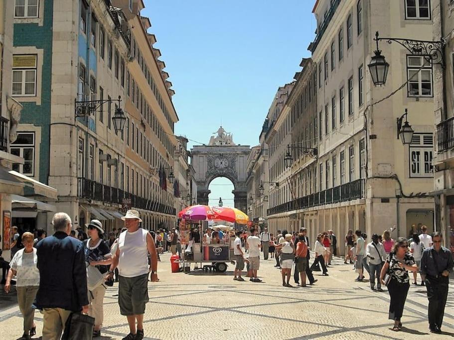 Pn New Ac! Stylish & Central- View To Tram 28! Apartamento Lisboa
