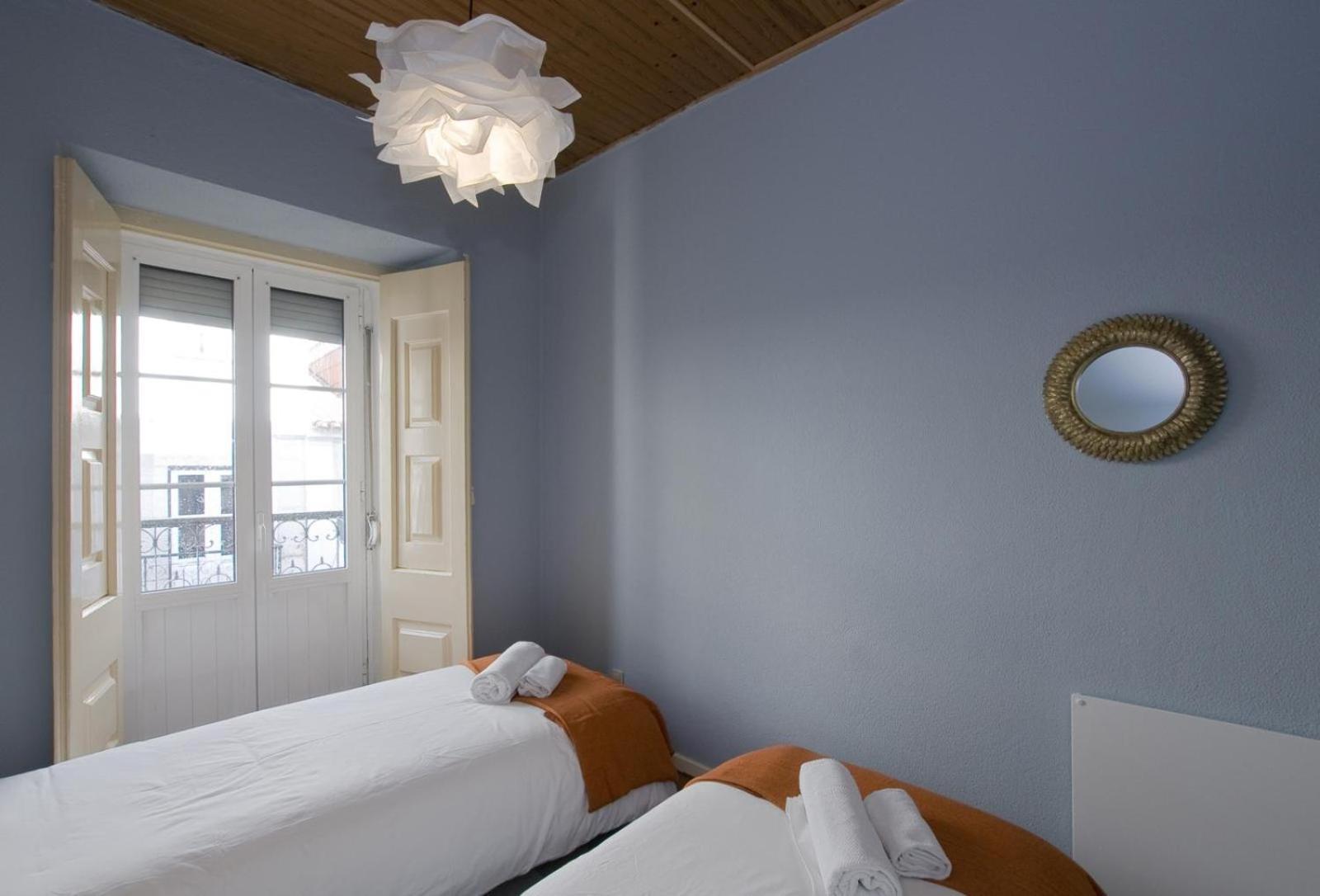 Pn New Ac! Stylish & Central- View To Tram 28! Apartamento Lisboa