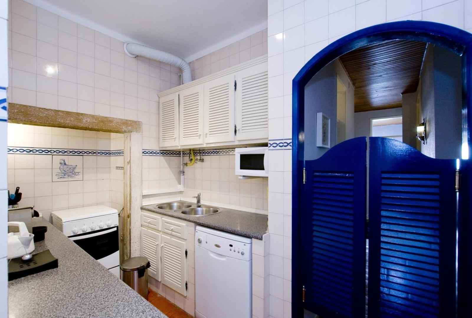 Pn New Ac! Stylish & Central- View To Tram 28! * Lisboa